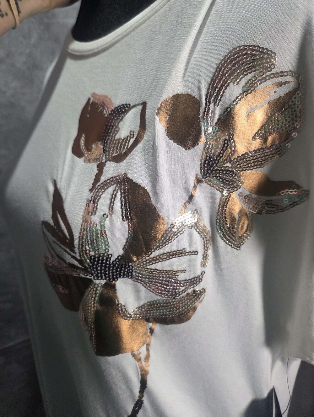 Apt. 9 White Short Sleeve Tee with Rose Gold Floral Sequin Design